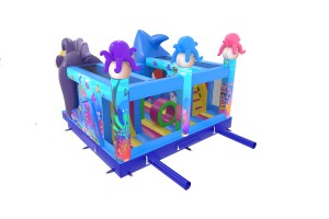 te koop: nieuw springkasteel Sea monsters 