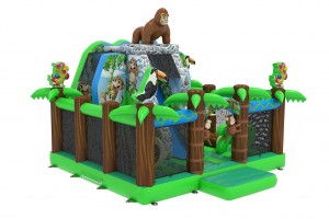 Te koop: Jungle gorilla springkasteel met glijbaan en obstakels.